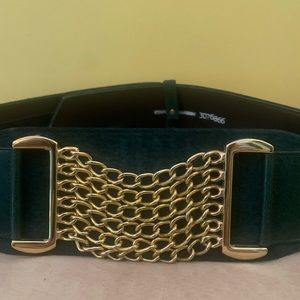 NWOT Ginnie Johanson Suede Belt color Emerald green with gold center links
